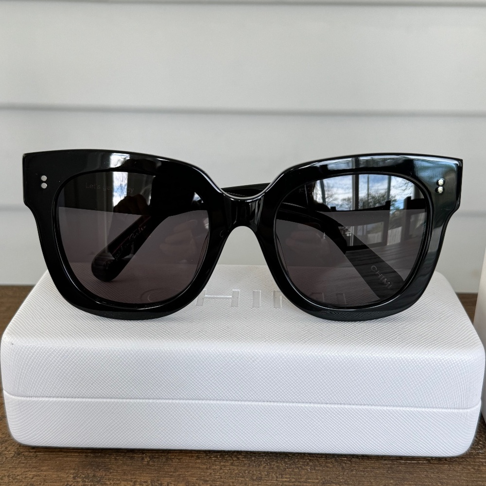 CHIMI 08 Black Sunglasses